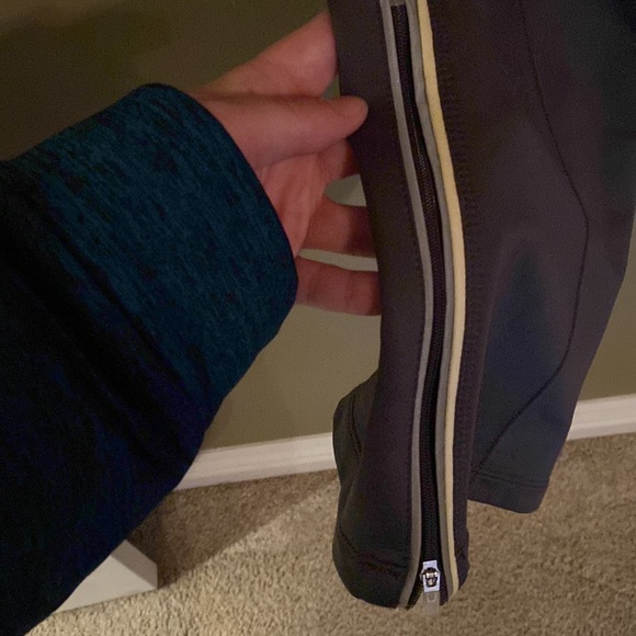 🌟NIKE- FIT DRY Gray Jogging Pants- Size M - Picture 2 of 8